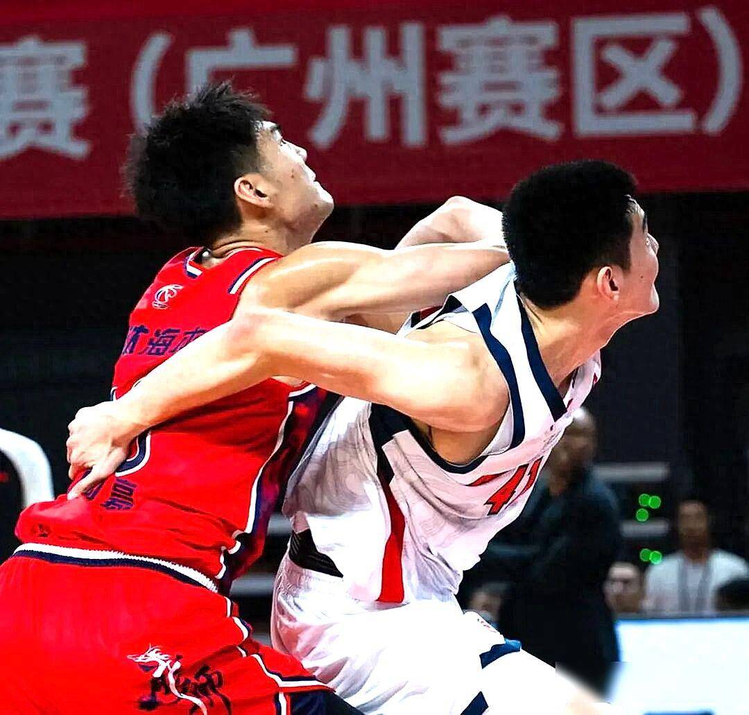 九游娱乐APP-夏洛特黄蜂迎欧联关键赛丹佛掘金转会期伤情更新，连对手都承认：冲刺阶段广东宏远主帅复盘